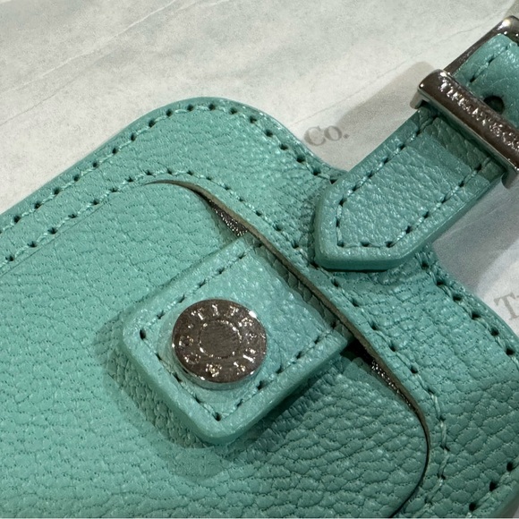 New Authentic Tiffany Luggage Tag with box, felt bag and outer bag - Picture 2 of 11